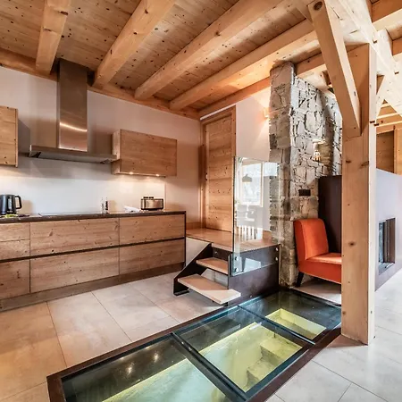 Inari - By Emerald Chalet *