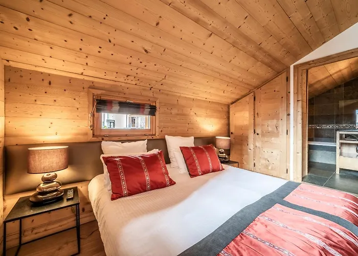 Inari - By Emerald * Chamonix Mont Blanc