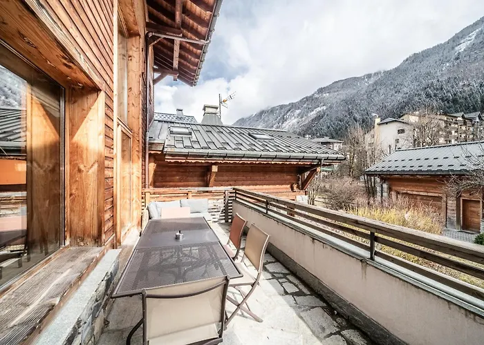 Inari - By Emerald Chalet *