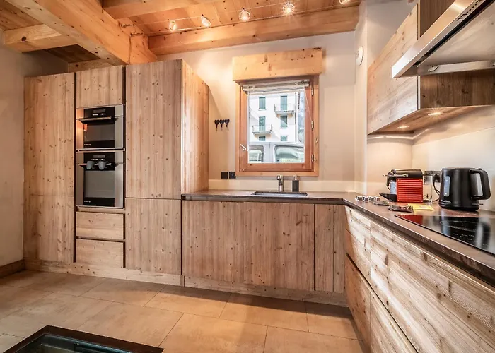 Inari - By Emerald * Chamonix Mont Blanc