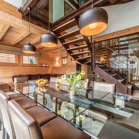 Inari - By Emerald Alpesi faház Chamonix